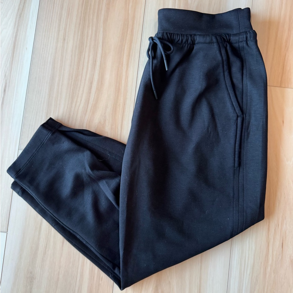 Athleta black high rise jogger